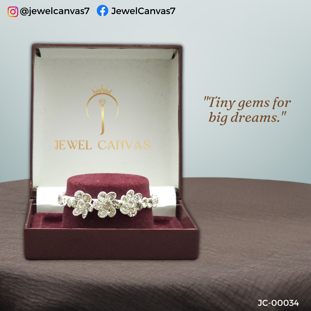 Elegant Floral Diamond-Inspired Bracelet Elegant Floral Diamond-Inspired Bracelet