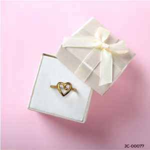 Elegant Golden Open-Heart Ring